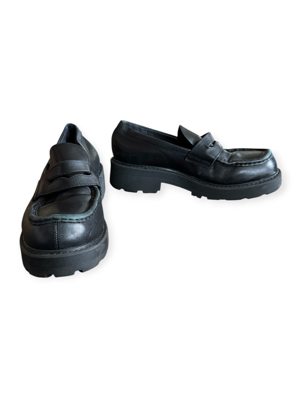 vagabond chunky loafers black leather minimalist shoes  heel length 1.5"